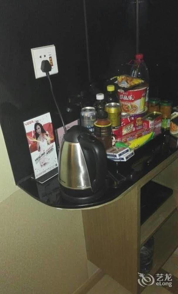 Bella Ingenious Hotel Дуньин Екстериор снимка